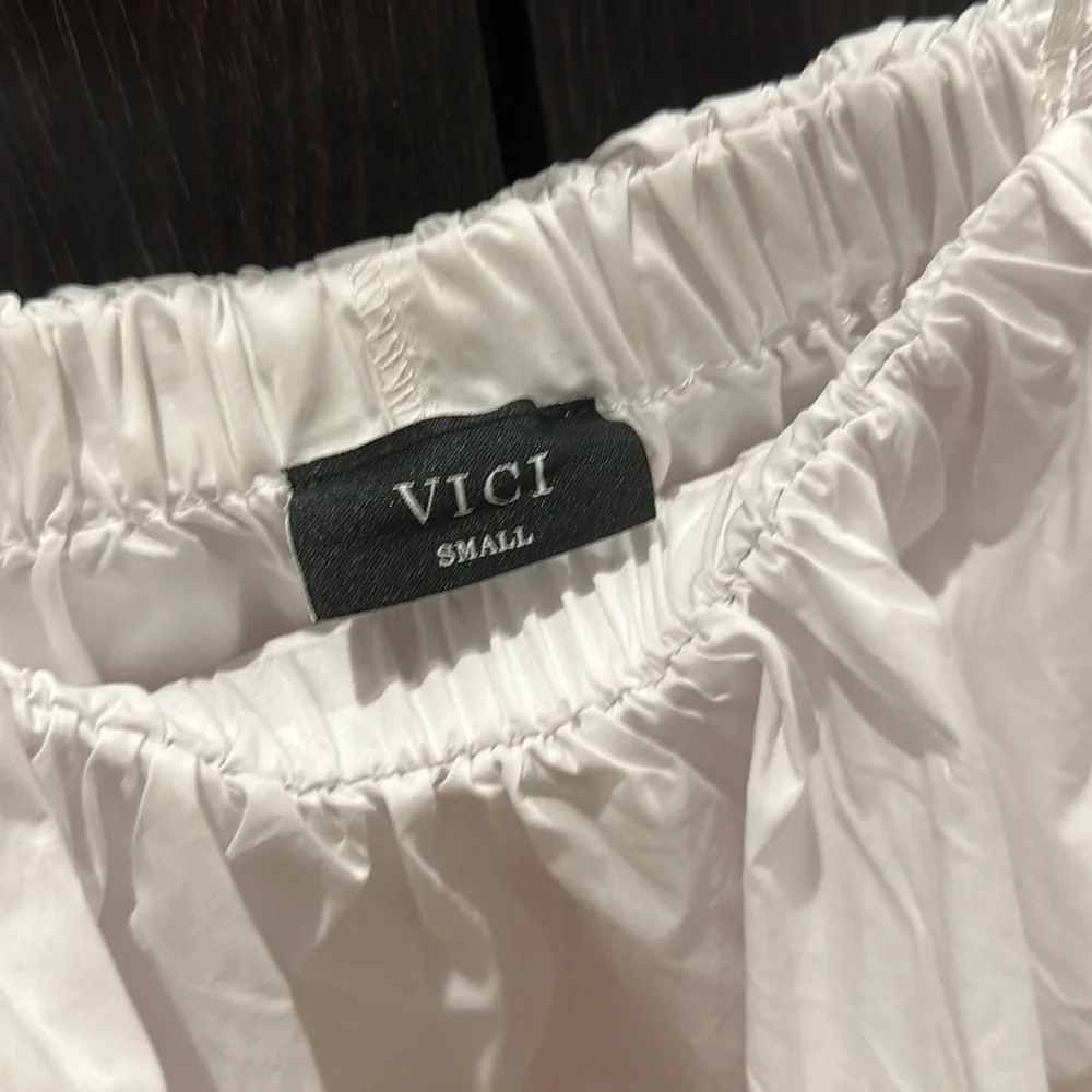 Off shoulder white VICI top - Picture 2 of 3